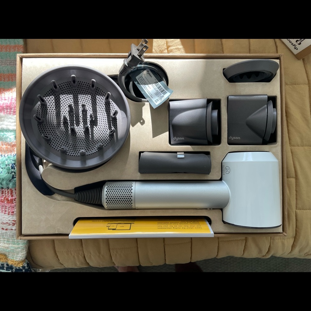 Dyson Supersonic Hair Dryer - White/Silver HD03 Barely Used In Box.